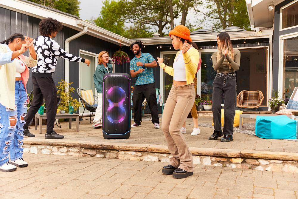 เช็กก่อนซื้อ JBL Partybox ลำโพงปาร์ตี้พกพารุ่นไหนเหมาะกับคุณ